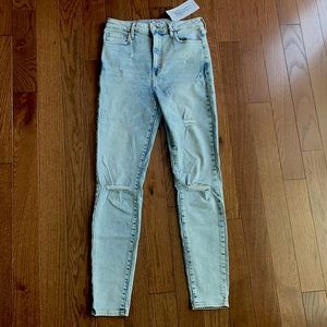 Forever 21 High Rise Stretch Ripped Skinny Jeans